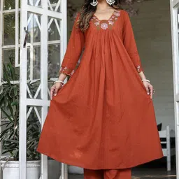 PEENGAX Floral Embroidered V-Neck Thread Work Anarkali Kurta With Trousers And Dupatta-25