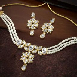 OOMPH White Pearls & Kundan Ethnic Choker Necklace Set with Drop Earrings-14