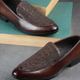 Mochi Men Textured Leather Formal Loafers-image-43