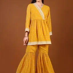 LIMEROAD Women Ethnic Motifs Embroidered Pleated Thread Work Kurta with Sharara-picture-14