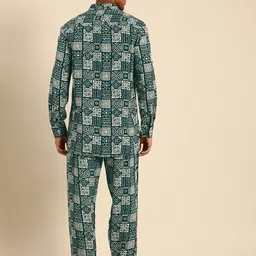 Sangria Men Printed Regular Kurta with Pyjamas image 4