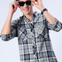 V-Mart Men Checked Spread Collar Cotton Casual Shirt-picture-2
