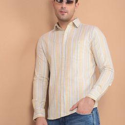 Crimsoune Club Men Classic Cutaway Collar Vertical Striped Cotton Slim Fit Casual Shirt-image-57