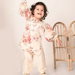 Vastramay Full Sleeves Floral Printed Kurta And Pant Set - Cream-picture-8