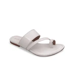 Anngiri Women Solid Toe Loop Open Toe Flats-24