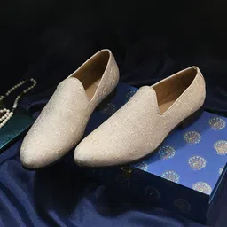 House Of Pataudi Men Self Design Casual Slip On Mojaris-image-12