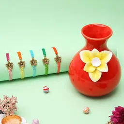 Aapno Rajasthan Set Of 5 Thread Rakhi With Vase-69