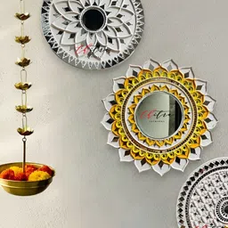 Chitra Artworks 3-Pcs White & Yellow Printed Mud & Mirror Work Lippan Art Wall Plates-3