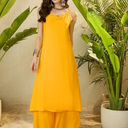 InWeave Round Neck Kurta With Palazzos-image-0