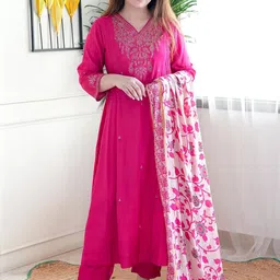 NIZA FASHION Women Embroidered Regular Chanderi Silk Kurta with Trousers & With Dupatta-18