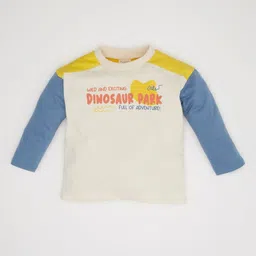 DeFacto Boys Printed V-Neck Applique T-shirt-image-91