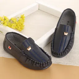 Cute Walk by Babyhug Party Wear Loafer Shoes with Crown Applique - Navy Blue-picture-13