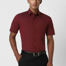 Peter England Maroon Regular Fit Checks Shirt-image-72