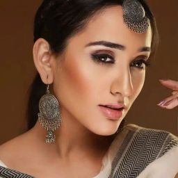 Priyaasi Round Leaf Pattern Silver Earring & Maangtikka Set-image-48