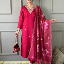 KALINI Women Embroidered Regular Thread Work Kurta with Trousers & With Dupatta-8