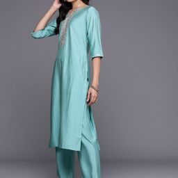 gerua by libas Libas Floral Yoke Design Regular Sequinned Kurta with Trousers  Dupatta image 5
