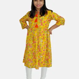 Kiddopanti Kids Mustard & White Floral Print Anarkali Kurta with Leggings-picture-30