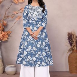 Rangita Women Embroidered Kurta-image-62