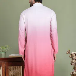 Jompers Men Printed Sequinned Kurta image 4