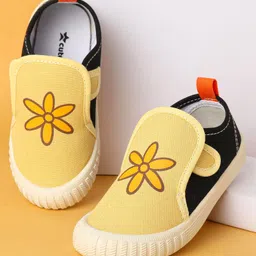 Cute Walk by Babyhug Velcro Closure Casual Shoes with Floral Print - Yellow-picture-46