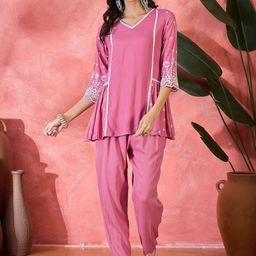 Sangria Chikankari Embroidered Tunic & Trousers Co-Ords-picture-20