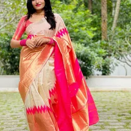HERE&NOW Woven Design Pure Silk Banarasi Saree-image-6