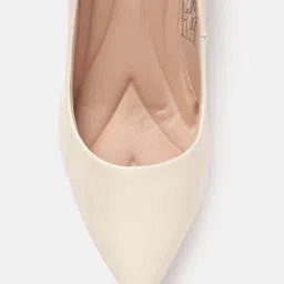 Van Heusen Block Heeled Pumps image 3