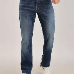 Calvin Klein Jeans Men Slim Fit Mid-Rise Light Fade Jeans-picture-25