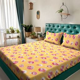 KLOTTHE Kids Yellow Printed 400 TC Pure Cotton King Bedsheet Set 2.70 m x 2.70 m-image-50
