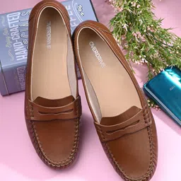Overdrive Women Colourblocked Leather Loafers-picture-29