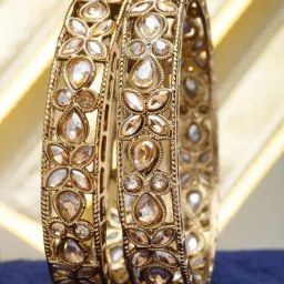 Karatcart Antique Gold-Plated Floral Shape Rajwadi Bangles for Women - Set of 2-image-18