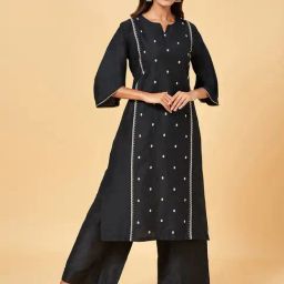 Rangmanch by Pantaloons Black Embroidered Straight Kurta-image-50