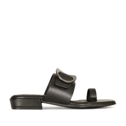 Naturalizer by Bata Women's Black Toe Ring Sandals-image-49