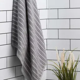 Welspun 2-In-1 Gunmetal Grey Cotton 250 GSM Bath Towel-image-6