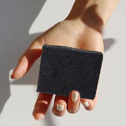 PINK WOOLF  Charcoal & Ylang Ylang Soap Bar- 110g-9