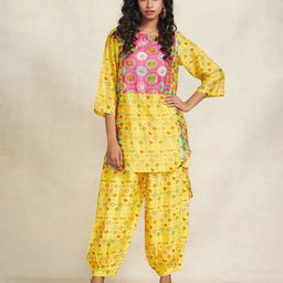Gulabo by Abu Sandeep Women Printed Round Neck Kurti-picture-6