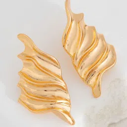 StyleCast x Revolte Gold-Plated Leaf Shaped Studs-70
