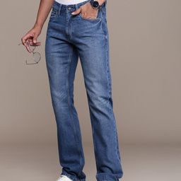 Nautica Men Lean Straight Fit Light Fade Stretchable Jeans-image-9