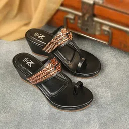 THE MADRAS TRUNK Women Embellished Block Sandals-image-78