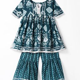 Teentaare Cotton Woven Half Sleeves Kurta & Gharara Set With Ikat Print & Lace Detailing - Green Dark-image-37