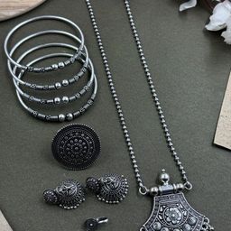NAMAN ARTS Nidhi Silver-Plated Oxidised Necklace Jewellery Set-31