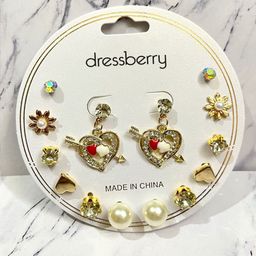 DressBerry Set Of 7 Gold-Plated Circular Shaped Studs image 3