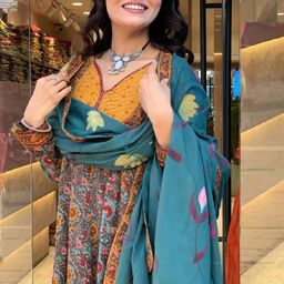 DIVASTRI Women Ethnic Motifs Printed Regular Kurta with Trousers & With Dupatta image 2
