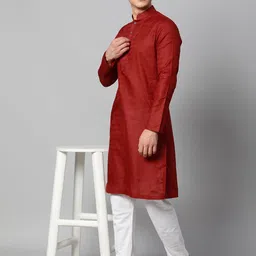 Manthan Men Red Self-Design Kurta image 3