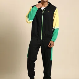 United Colors of Benetton Men Solid Tracksuit-picture-35