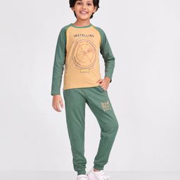Ollington St. Full Sleeves T-Shirt & Joggerpant Set Text Print - Green Beige-image-37