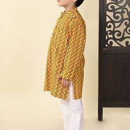 Superminis Boys Printed Regular Pure Cotton Kurta with Pyjamas image 5