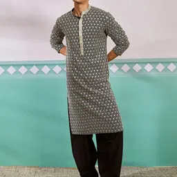 VASTRAMAY Men Embroidered Regular Sequinned Kurta with Patiala-picture-16