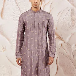 VASTRAMAY Floral Embroidered Mandarin Collar Sequinned Tissue Silk Straight Kurta-picture-42