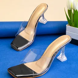 XE Looks Block Sandals-picture-32